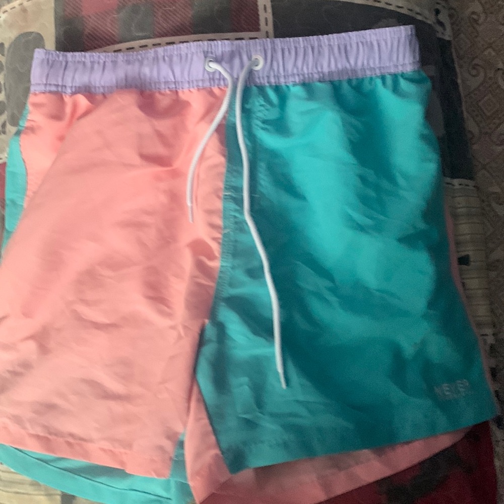 Men’s swim trunks